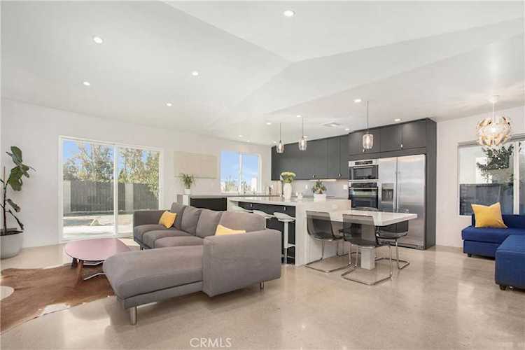 5380 E Cresthill Dr Anaheim, CA 92807