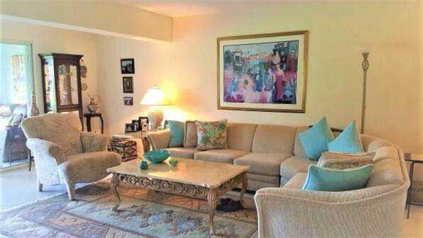 1935 NW 18th Street #103 Delray Beach, FL 33445
