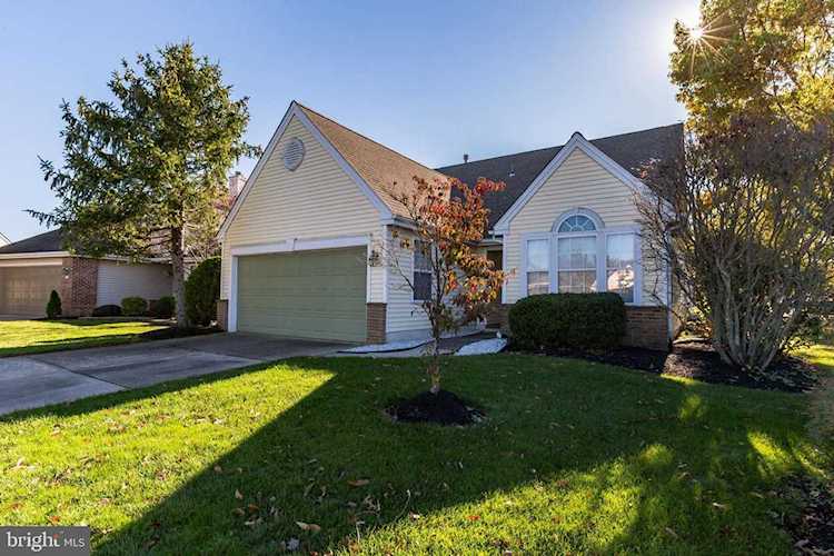 500 Violet Ct Mount Laurel, NJ 08054