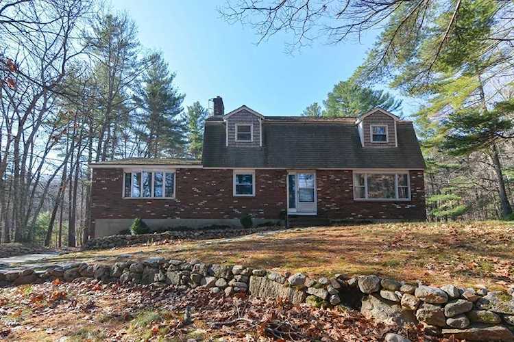 111 Glen Avenue Upton, MA 01568