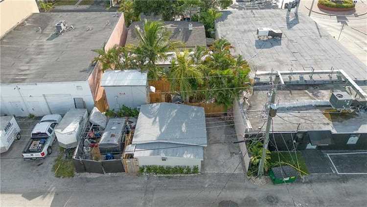 1238 NE 7 Ave Fort Lauderdale, FL 33304