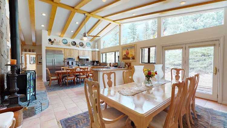 5 Covington Tom's Place, CA 93546-9796
