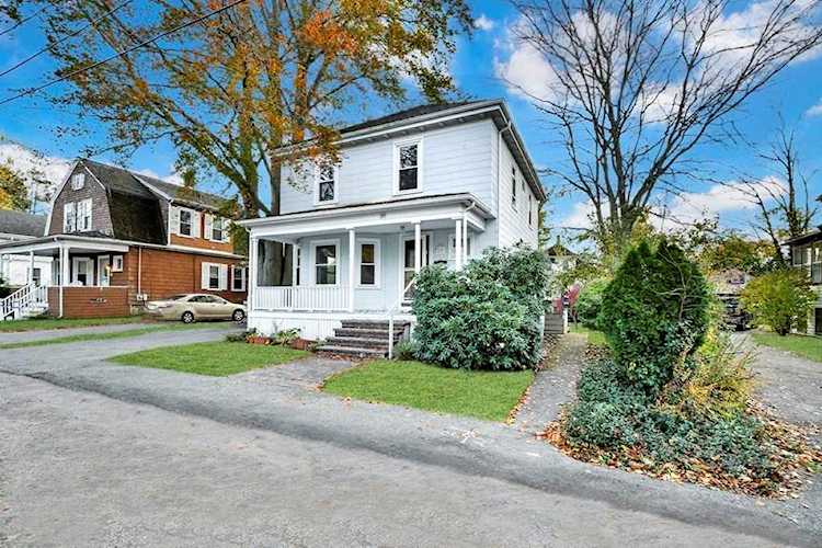 30 Marion Ave Brockton, MA 02301