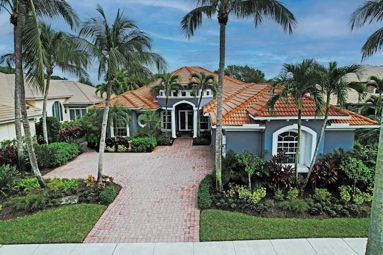 8000 Cranes Pointe Way West Palm Beach, FL 33412