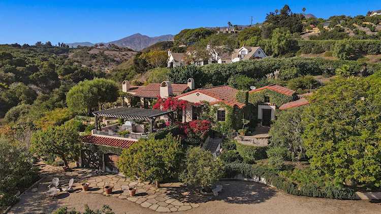 310 Asegra Rd Summerland, CA 93067