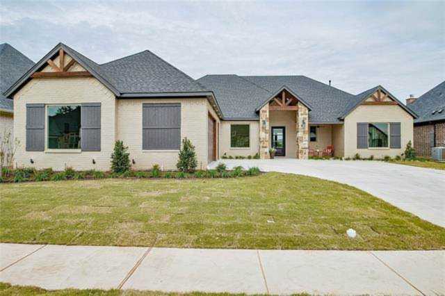 2416 Palmer Granbury, TX 76048