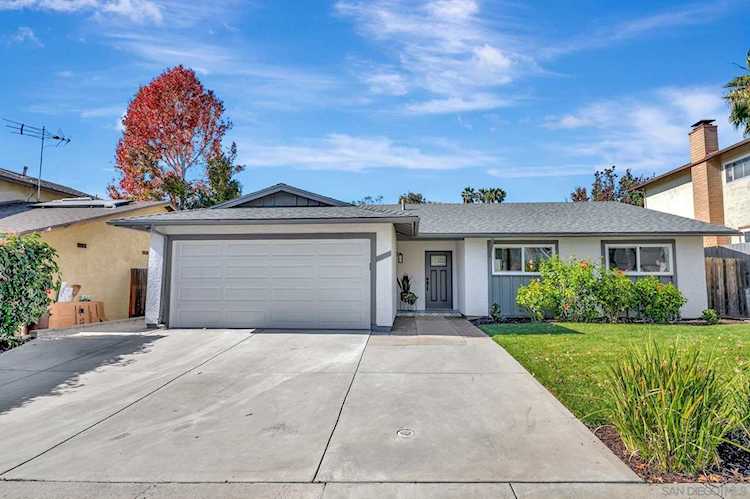 3225 Camarillo Ave Oceanside, CA 92056