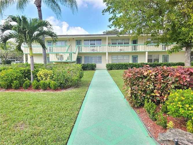 362 Oakridge T #362 Deerfield Beach, FL 33442