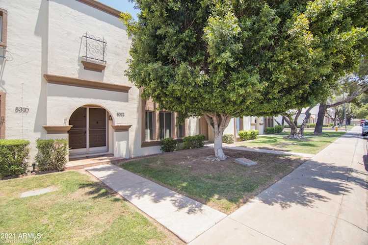 8312 E Orange Blossom Lane Scottsdale, AZ 85250