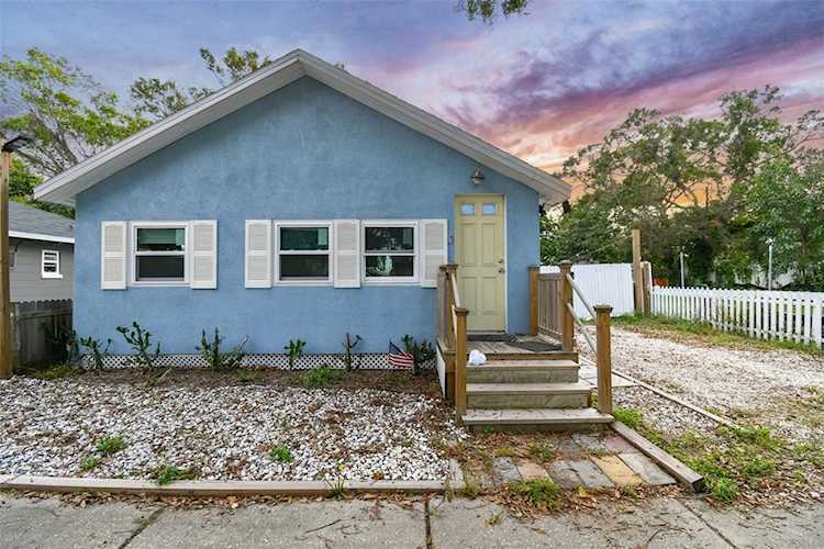 2582 Grove Park Ave N St. Petersburg, FL 33714