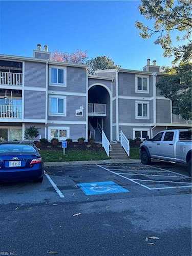 1016 Autumn Woods Ln #108 Virginia Beach, VA 23454