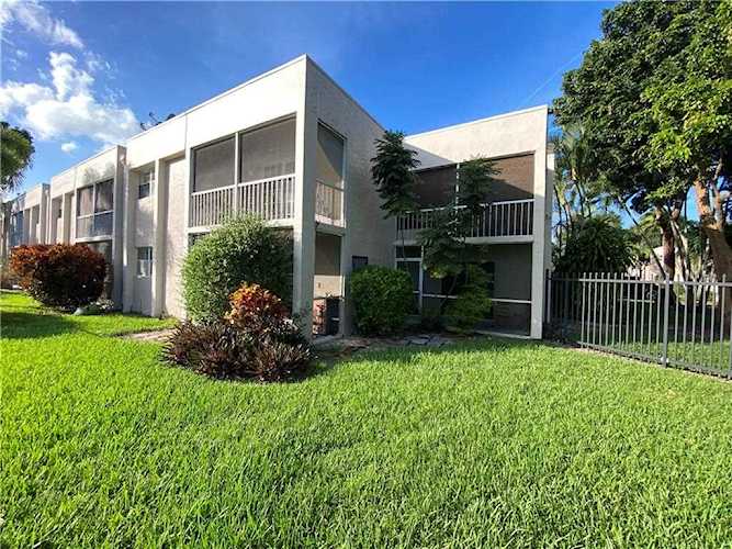 8506 Old Country Mnr #213 Davie, FL 33328