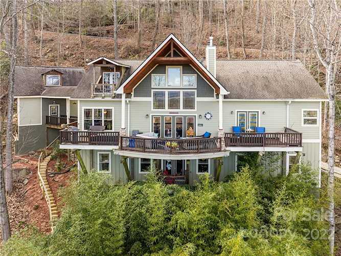 1026 High Vista Dr Mills River, NC 28759
