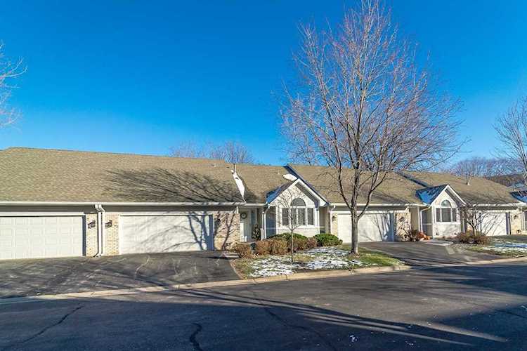 8203 Norman Creek Trail Bloomington, MN 55437