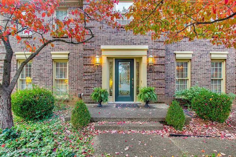 500 Turnstile Trace, Louisville, KY 40223 - Plainview $420,000 Photo 1