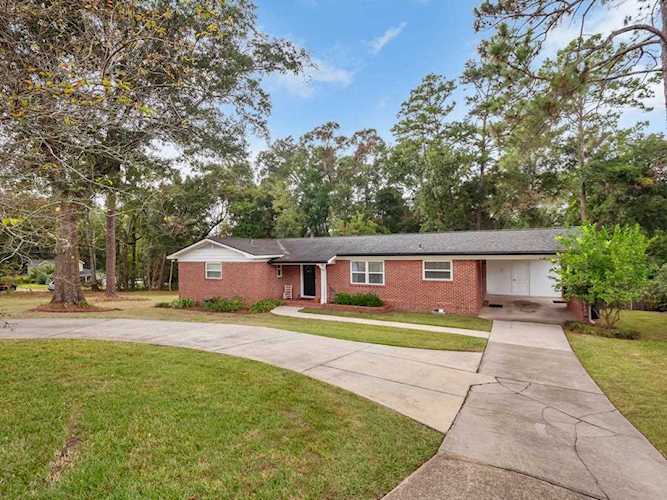 2204 Monticello Dr Tallahassee, FL 32303