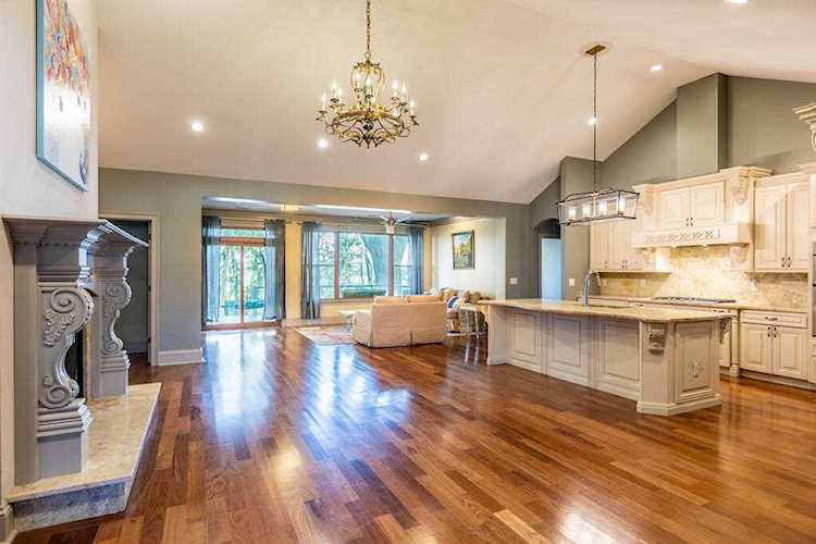 9 Leone Ln Hanahan, SC 29410
