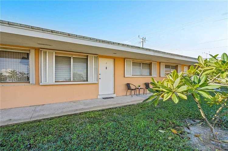3800 NE 21st Ave #2 Lighthouse Point, FL 33064