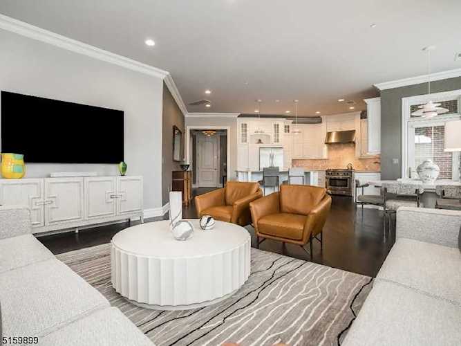 50 Parmley Pl Unit 102 Summit, NJ 07901