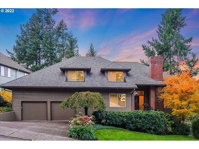 1343 Troon DR West Linn, OR 97068
