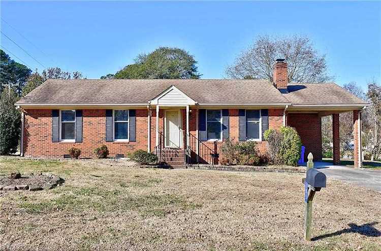105 Tupelo Way Suffolk, VA 23434