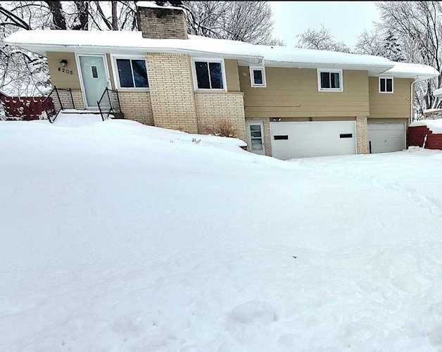 4208 Aquila Avenue N New Hope, MN 55428