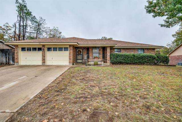 945 N Dale Avenue Stephenville, TX 76401