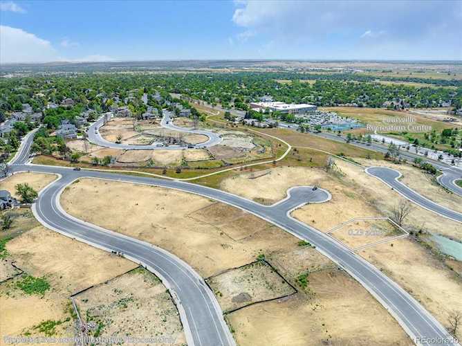930 Arapahoe Circle Louisville, CO 80027