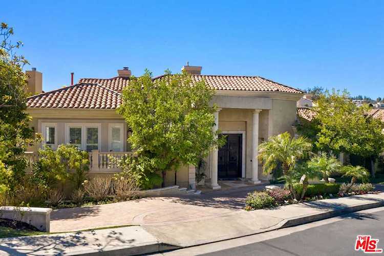 2151 Ravensfield Ln Los Angeles, CA 90077