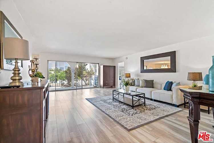 434 S Canon Dr #401, Beverly Hills, CA 90212 | RubyHome Photo 1