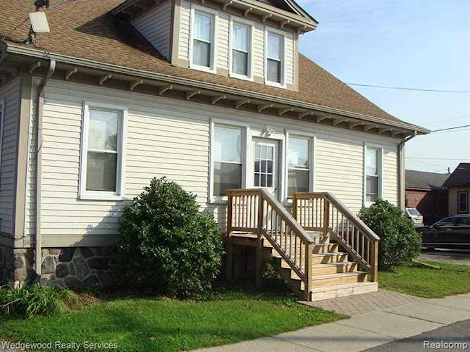 28 N Lapeer Unit#3 Lake Orion, MI 48362