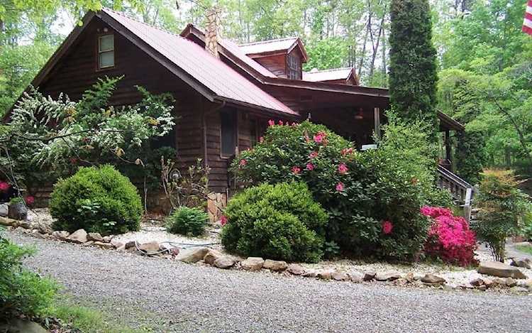 98 Bear Lane Blue Ridge, GA 30513