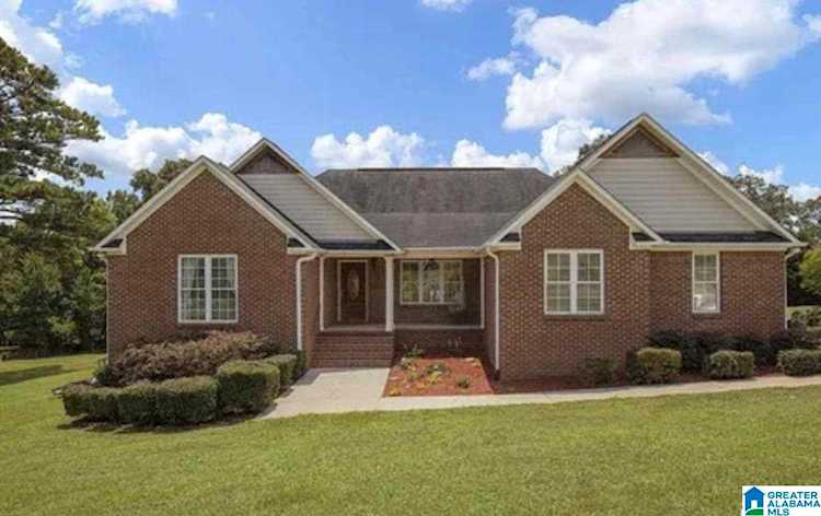 10 Madelen Court Pell City, AL 35128