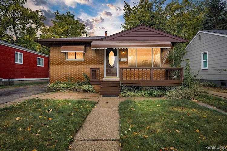 1628 E Woodruff Hazel Park, MI 48030