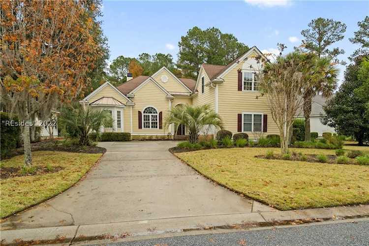 19 Chadbourne St Bluffton, SC 29910