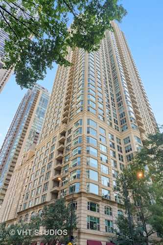 25 E Superior St #4201 Chicago, IL 60611