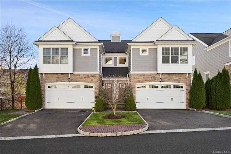 3 Hidden Ridge Court Scarsdale, NY 10583