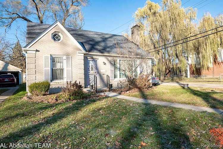 15649 Minock St Detroit, MI 48223