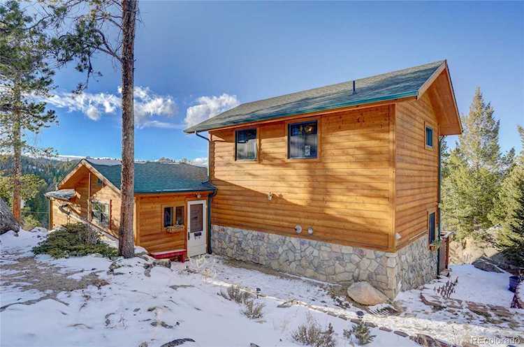 123 Black Bear Trl Golden, CO 80403