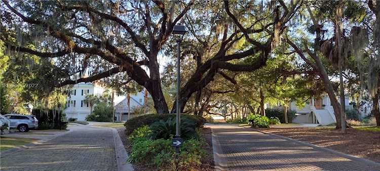 36 Mossy Oaks Ln Hilton Head Island, SC 29926