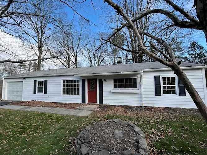 71 Holland Dr West Hurley, NY 19491