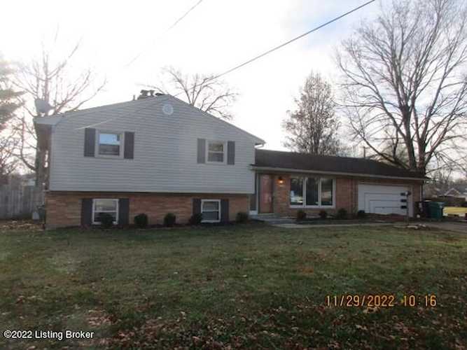 3814 Goldstein Ln Louisville, KY 40272