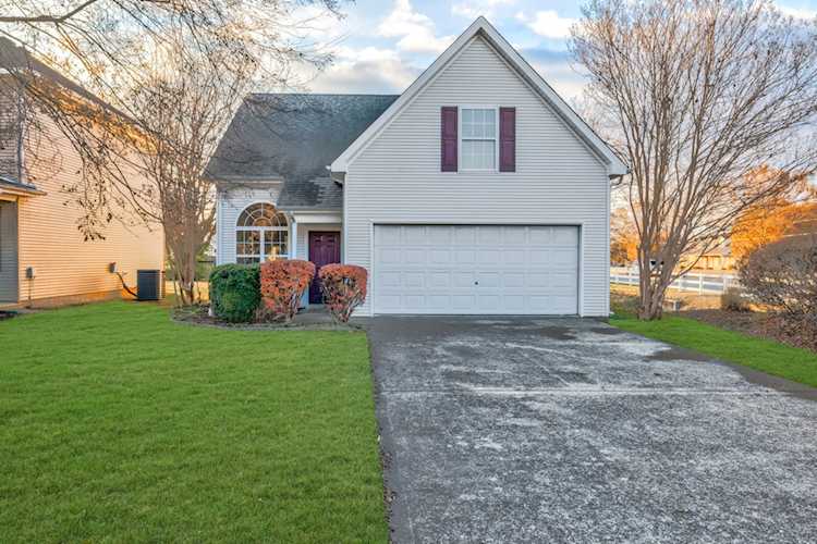 1937 Edinburgh Ln Murfreesboro, TN 37130 | MLS 2462244 Photo 1