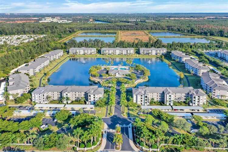 16625 Lake Circle Dr #518 Fort Myers, FL 33908