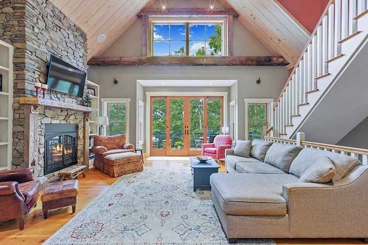 28 Hickorywood Plymouth, MA 02360 | MLS 73029719 Photo 1