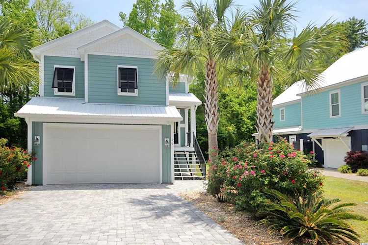 29 Sandlapper Way Pawleys Island, SC 29585