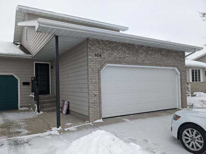 804 SW 24th Ave Minot, ND 58701