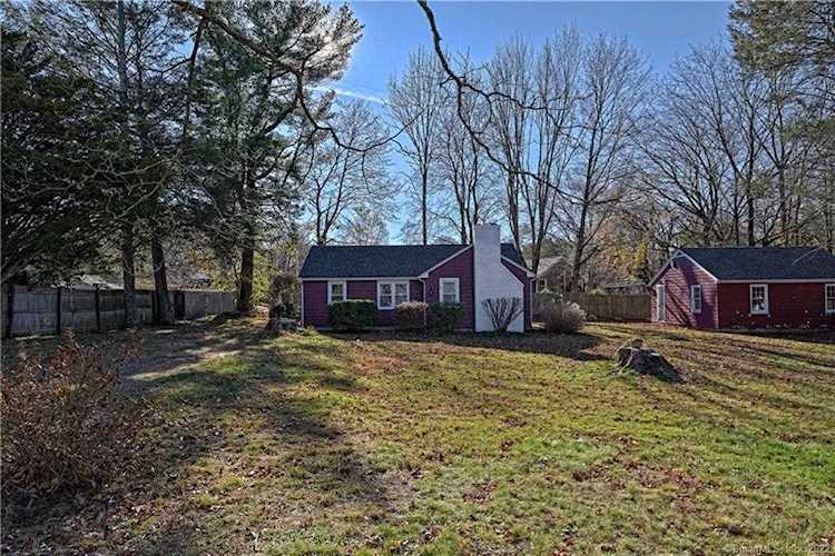 14 Fairview Road Woodbridge, CT 06525