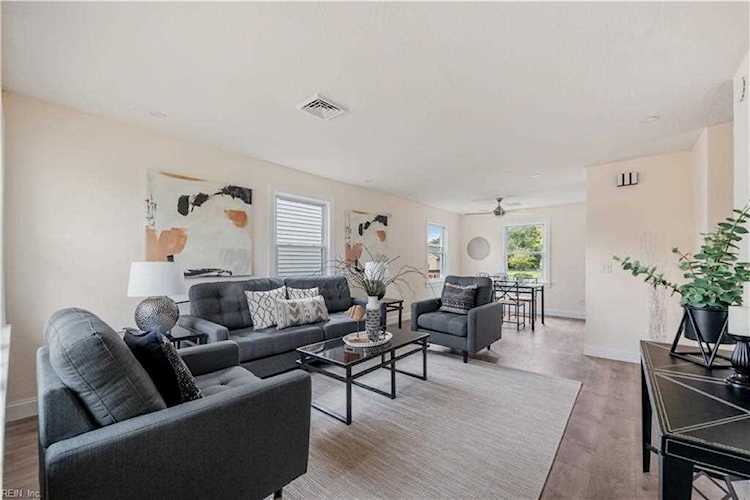 1109 Midland St Norfolk, VA 23523