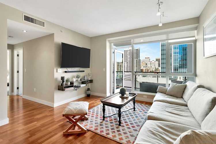 325 7Th Ave #808 San Diego, CA 92101
